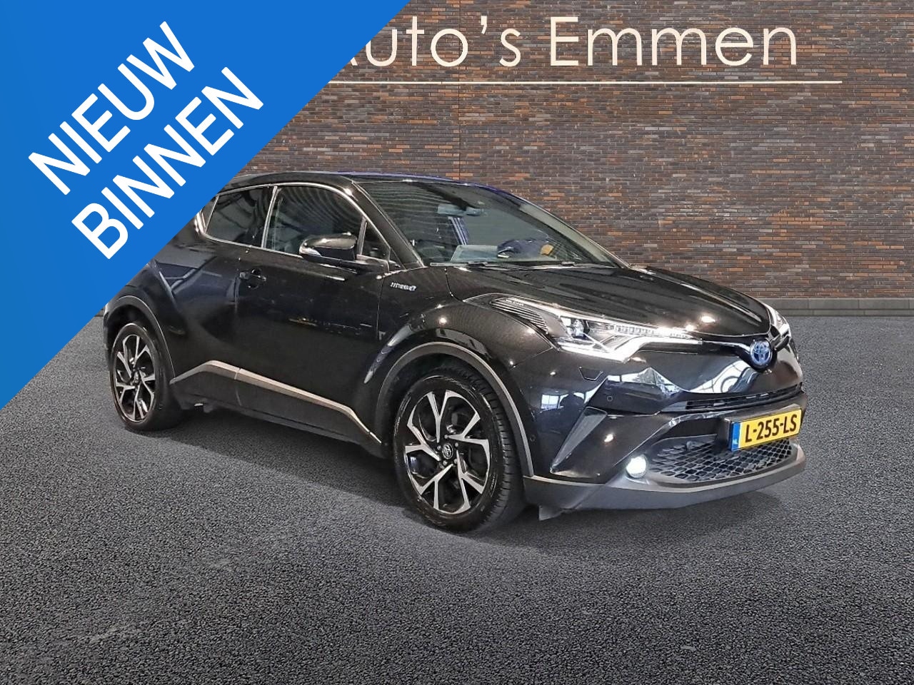 Toyota C-HR - 1.8 Hybrid ECC LMV NAVIGATIE CRUISE - AutoWereld.nl