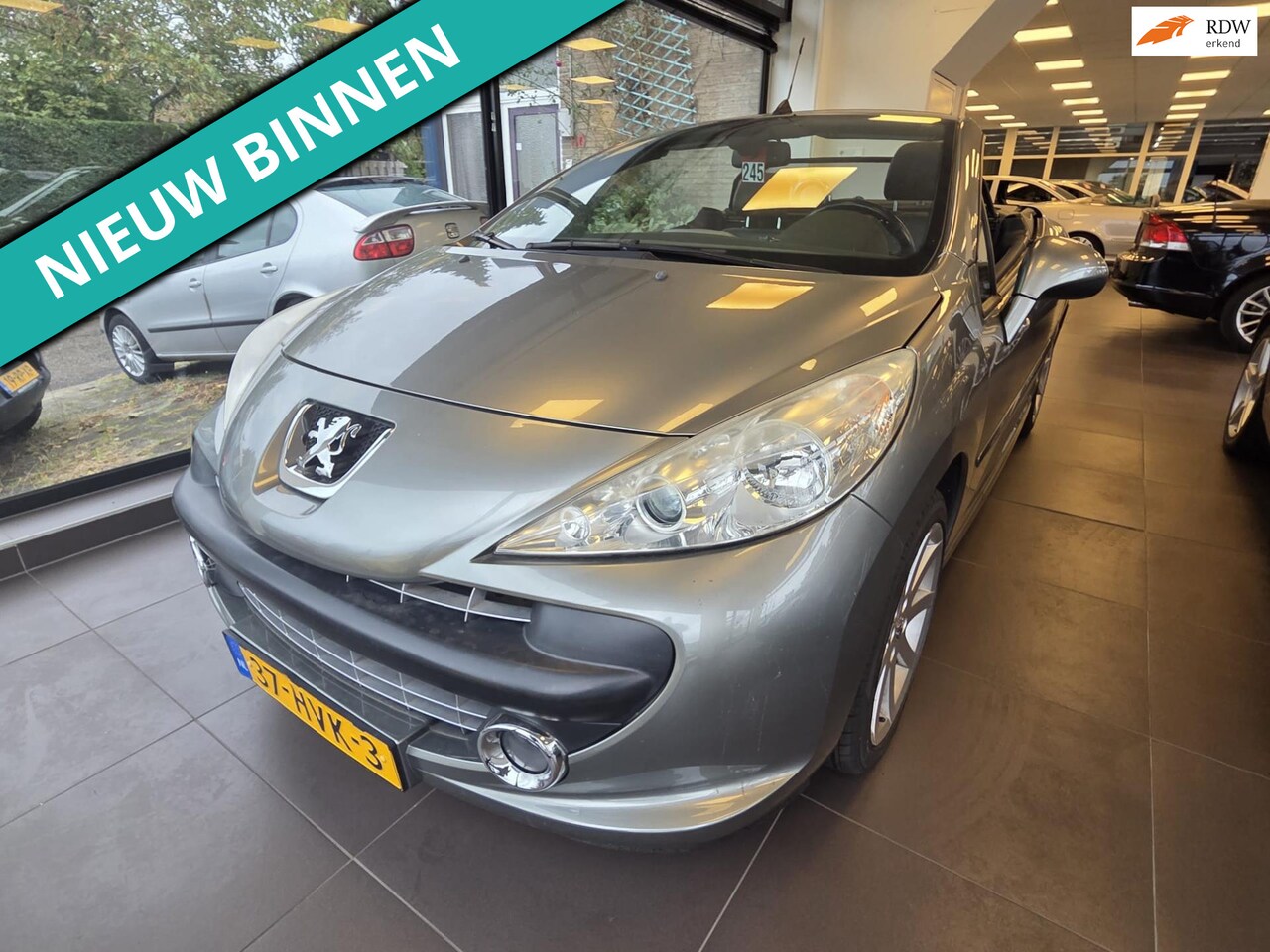 Peugeot 207 CC - 1.6 VTi Roland Garros LEUKE AUTO RIJDT EN SCHAKELT GOED - AutoWereld.nl