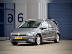 Volkswagen Touran - 1.4 TSI Highline 7pers. DSG / Trekaak / Adapt.Cruise / Navi / Clima