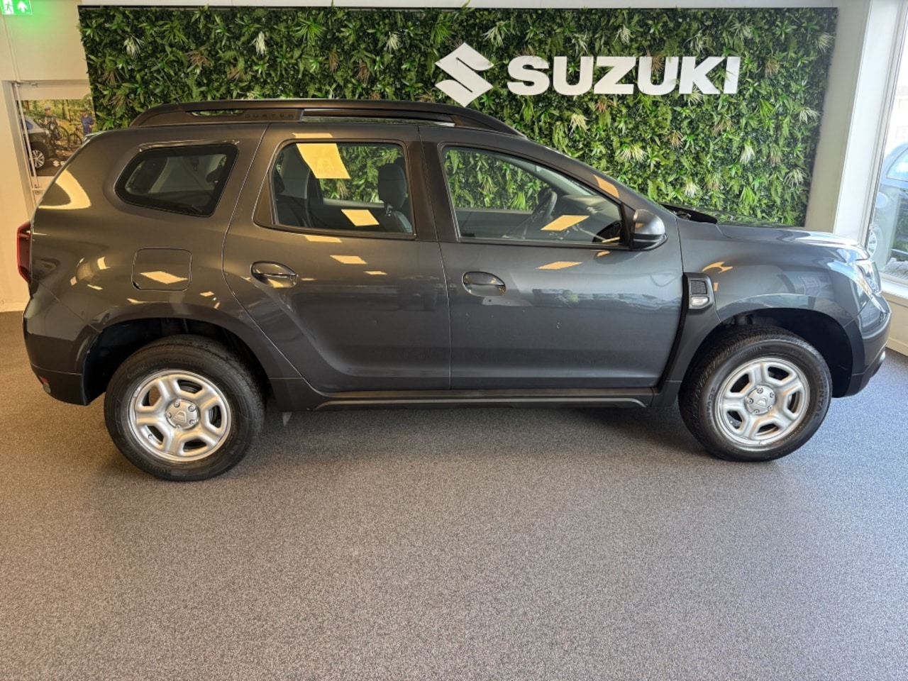 Dacia Duster - Airco LMV Trekhaak 1.2 TCe Comfort Cruise Control 6-bak Originele audio - AutoWereld.nl