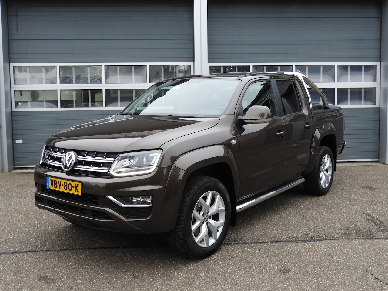 Volkswagen Amarok - 3.0 TDI 4Motion Plus Cab Highline 225PK V6 2-zits - AutoWereld.nl