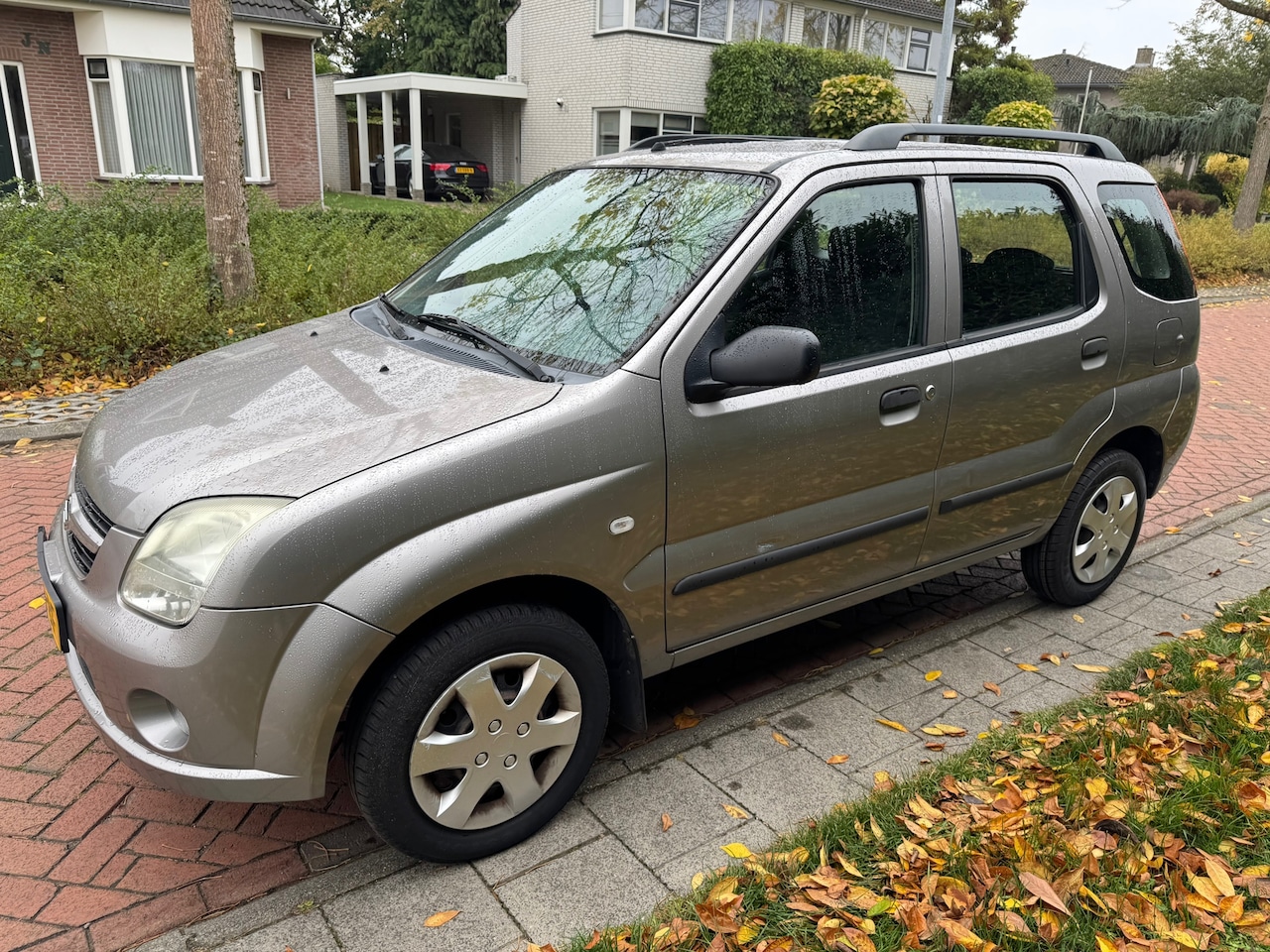 Suzuki Ignis - 1.3-16V GLS 1.3-16V GLS, APK 30-10-2026, druklager hoorbaar. - AutoWereld.nl