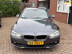 BMW 3-serie Touring - 318i Executive