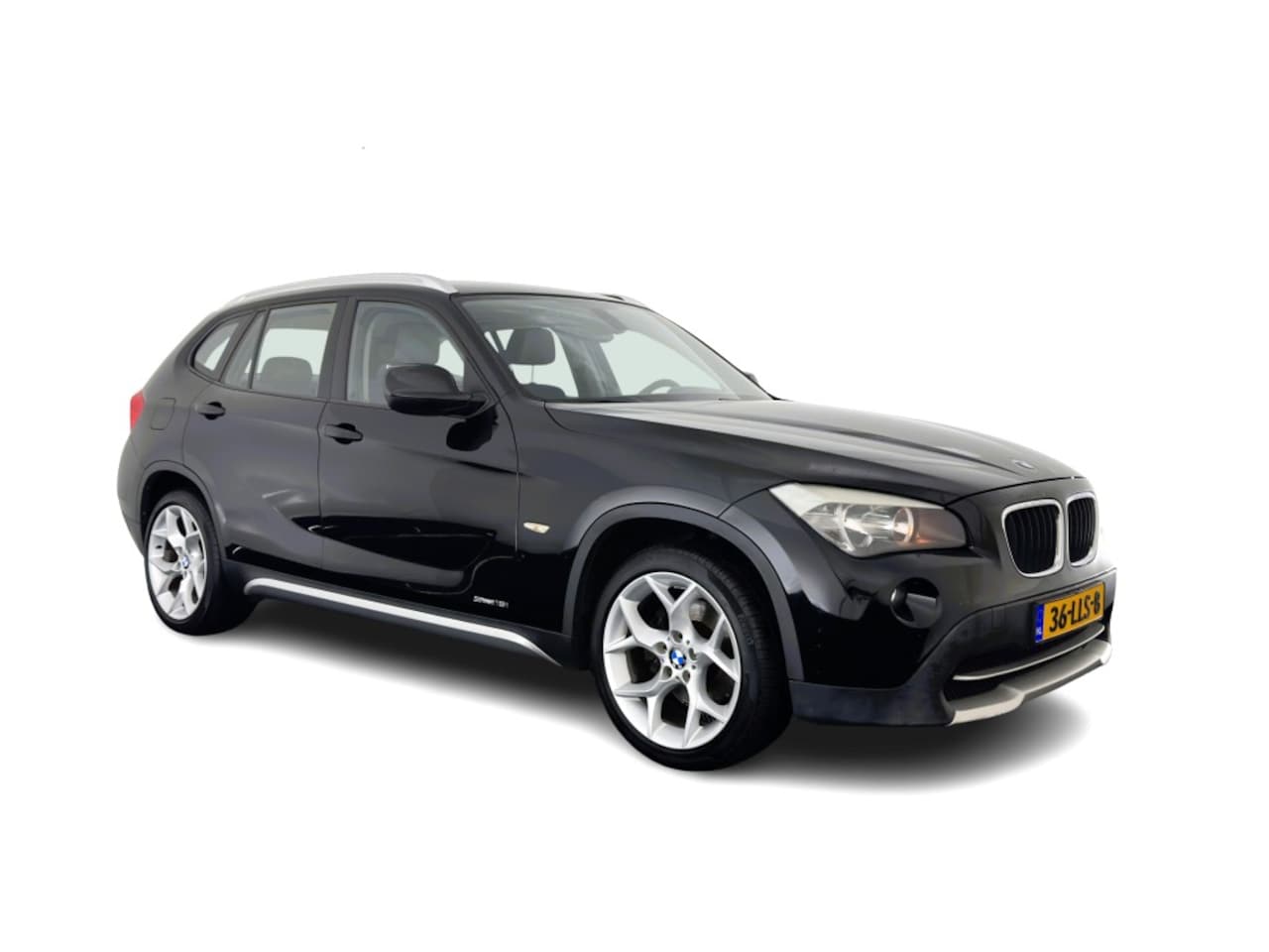BMW X1 - sDrive18i Executive *NAVI-FULLMAP | COMFORT-SEATS | ECC | PDC | CRUISE | 18''ALU | TOWBAR* - AutoWereld.nl