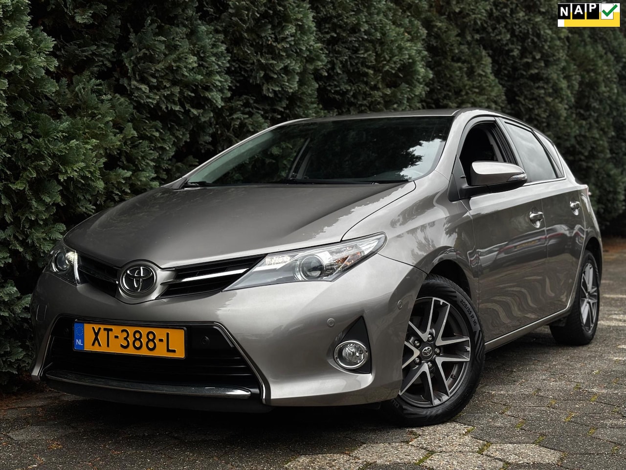 Toyota Auris - 1.6 Aspiration | Climate | Stoelverwarming | Cruise - AutoWereld.nl