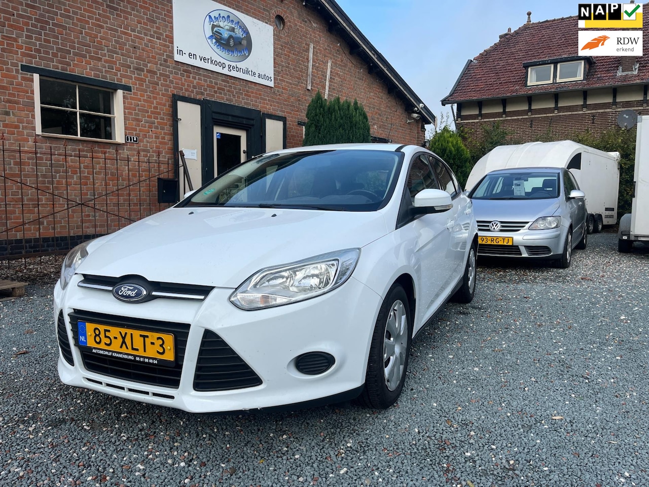Ford Focus - 1.0 EcoBoost Trend 1.0 EcoBoost Trend ( Airco + Elektrische ramen + Nieuwe apk ) - AutoWereld.nl