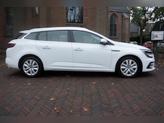 Renault Mégane E-Tech - 1.6 Plug-In Hybrid 160pk Business 28.000 KM
