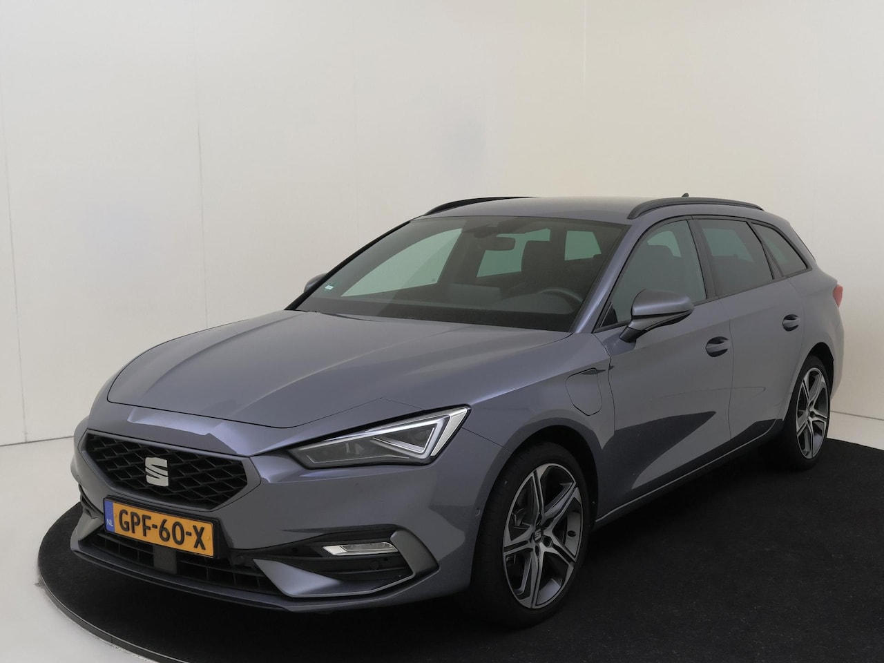SEAT Leon Sportstourer - 1.5 TSI e-Hybrid FR PHEV First Edition 1.5 TSI e-Hybrid FR PHEV First Edition - AutoWereld.nl