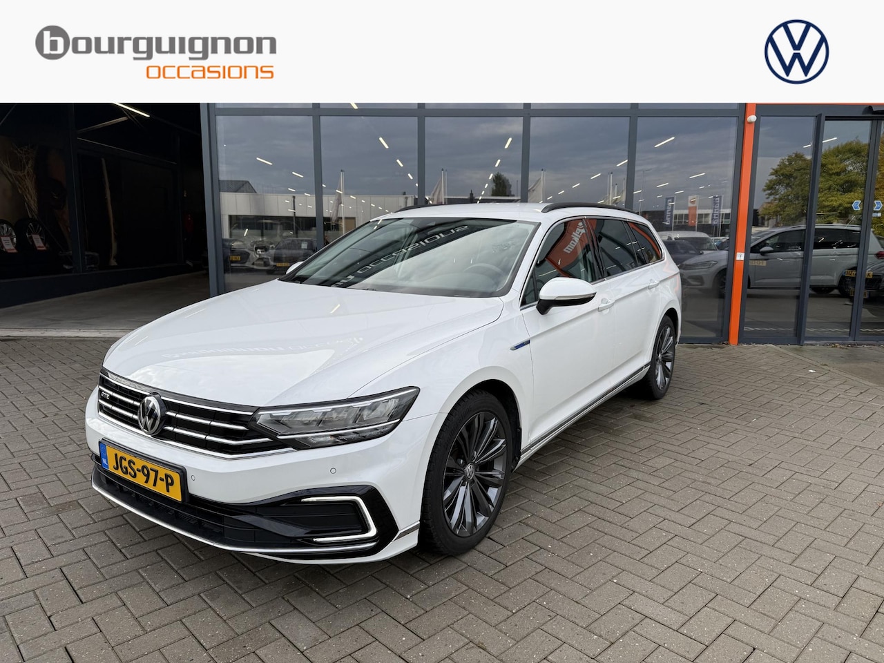 Volkswagen Passat Variant - 1.4 TSi 218 Pk Automaat PHEV GTE Business | Adaptive Cruise | Camera | Trekhaak | Camera | - AutoWereld.nl