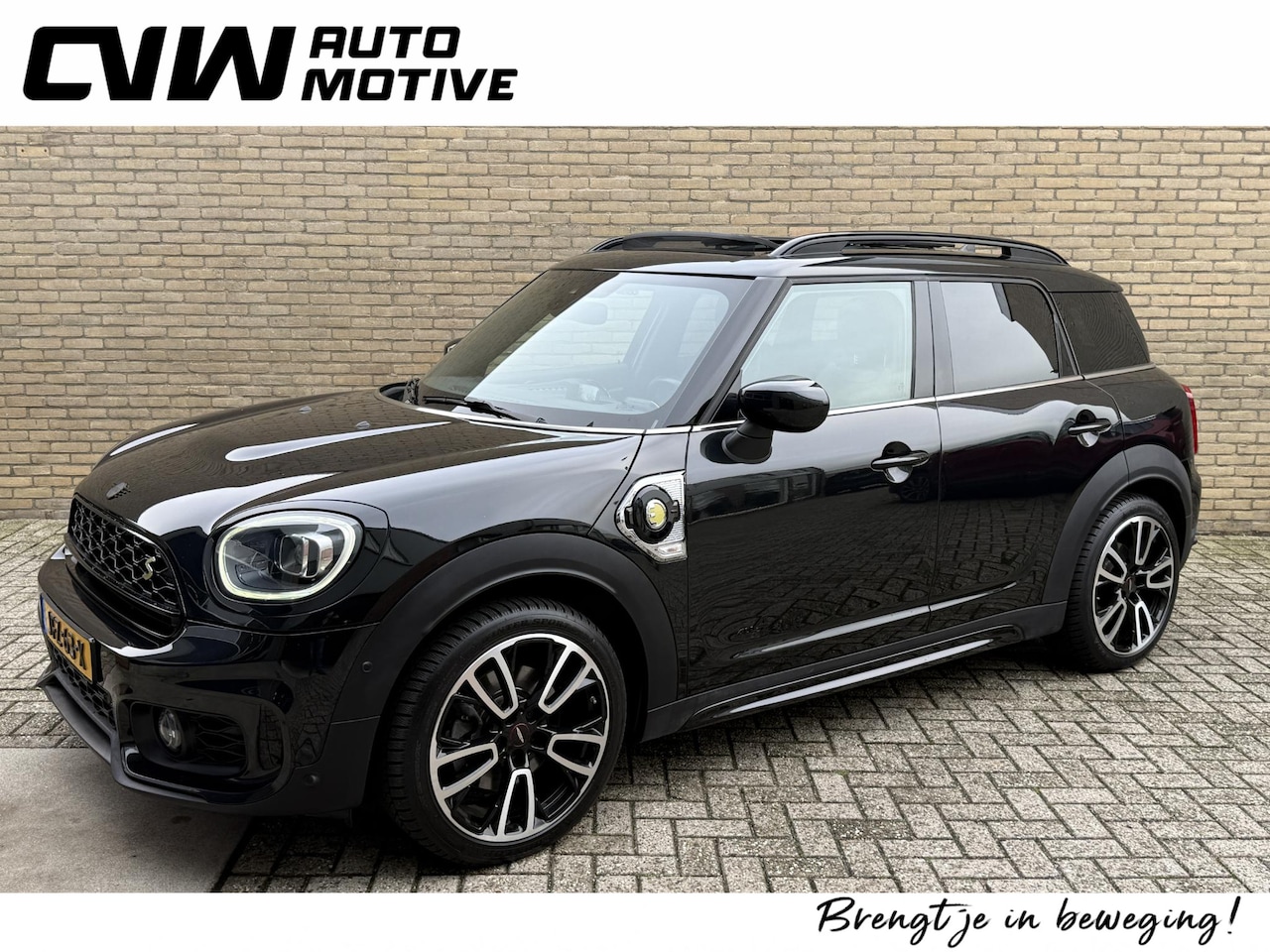 MINI Countryman - Cooper S E ALL4 220pk John Cooper Works (JCW) PHEV | Panoramadak | Adaptieve cruise | Navi - AutoWereld.nl