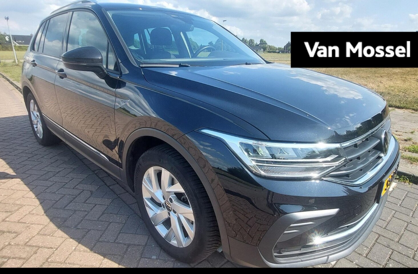 Volkswagen Tiguan - 1.5 TSI Life Business | 130 PK | Trekhaak | Parkeersensoren | Climatronic (Automatische Ai - AutoWereld.nl