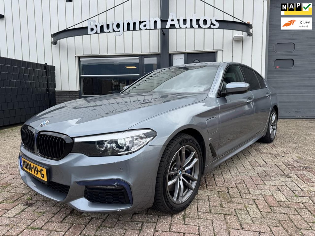 BMW 5-serie - 530e M- iPerformance High Executive - AutoWereld.nl