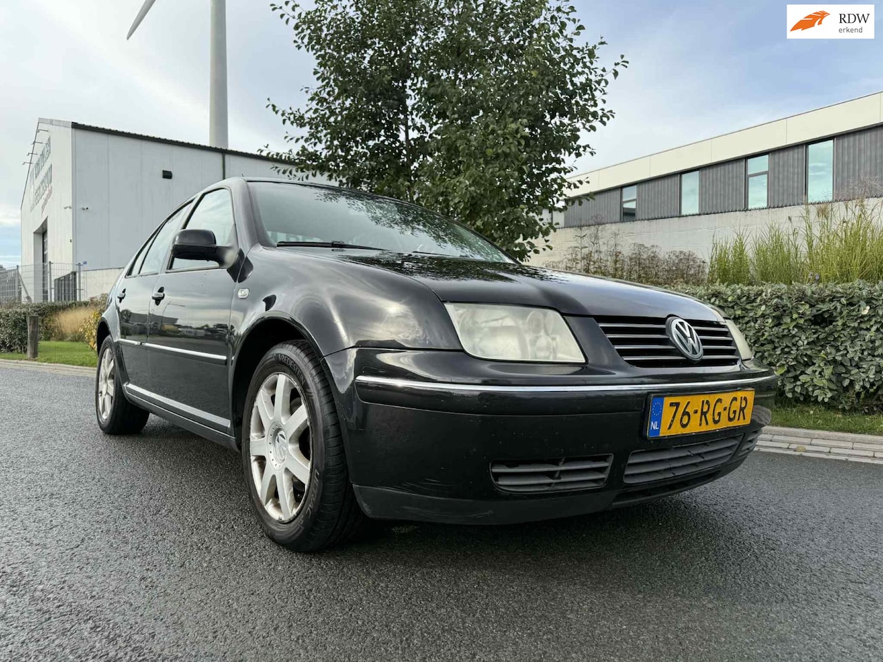Volkswagen Bora - 2.0 Turijn incl gloednieuwe apk bij aflevering ! - AutoWereld.nl