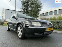 Volkswagen Bora - 2.0 Turijn incl gloednieuwe apk bij aflevering