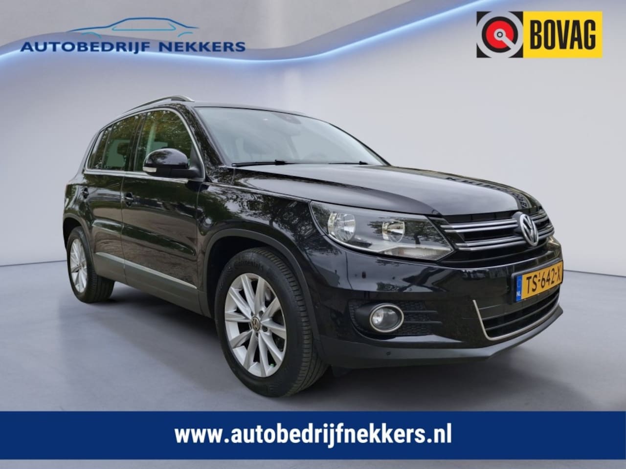 Volkswagen Tiguan - 1.4 TSI R-Line Edition PANO/AUT/NAVI/LEER - AutoWereld.nl