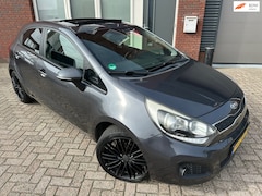 Kia Rio - 1.2 CVVT Super Pack / Schuifdak / Camera / Navi / PDC