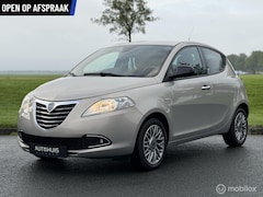Lancia Y(psilon) - Ypsilon 0.9 TwinAir Nieuwe APK