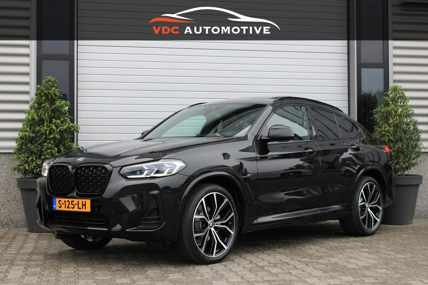 BMW X4 - xDrive20i m Sport Pano | Laser | HeadUp | Comfort Access | Leder | Camera | Dealer Onderho - AutoWereld.nl