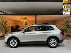 Volkswagen Tiguan - 1.5 TSI ACT Comfortline Business Garantie Memory Pano Carplay 360 Camera Elek Achterklep S