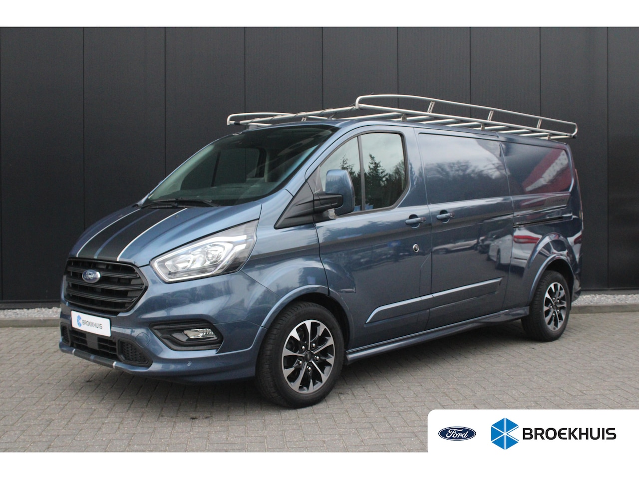Ford Transit Custom - 320 2.0 TDCI L2H1 Sport | Camera | Bijruijdersbank | Trekhaak | Stoelverwarming | DAB - AutoWereld.nl