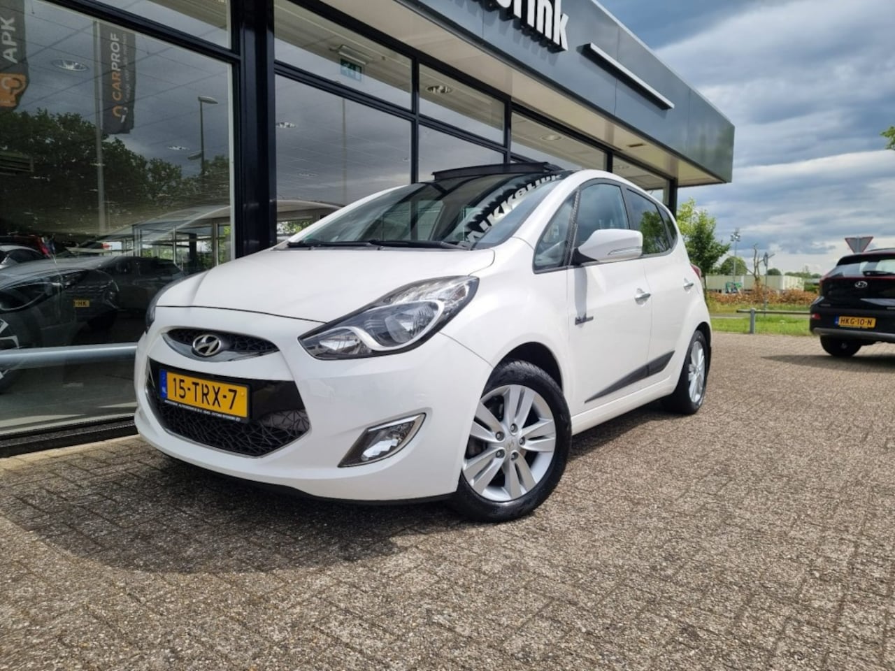 Hyundai ix20 - 1.6I I-CATCHER NAVI/CLIMATE/CRUISE/TREKHAAK/PANO - AutoWereld.nl
