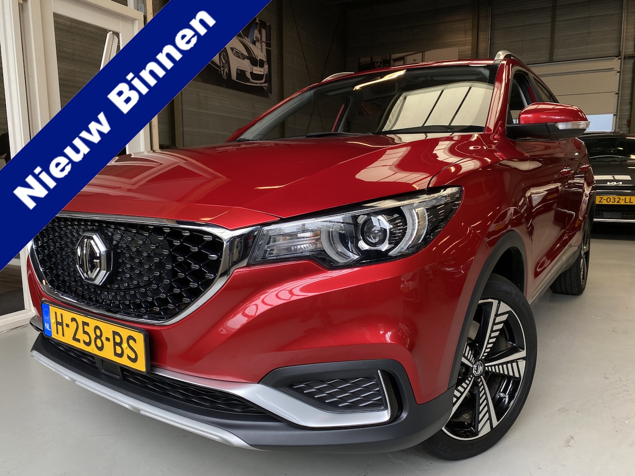 MG ZS - Luxury 45 kWh ACC, Camera, Pano, Carplay - AutoWereld.nl