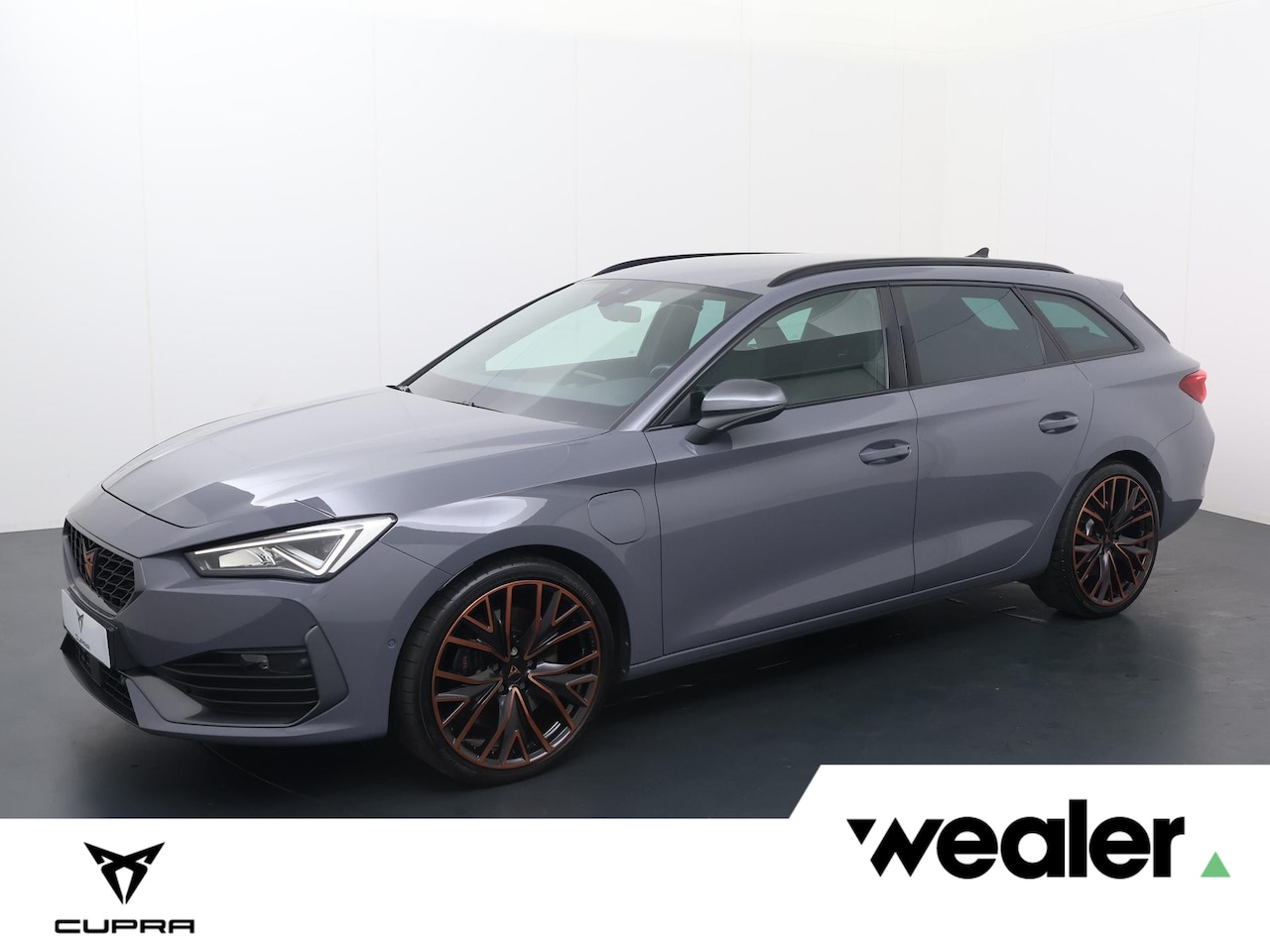 CUPRA Leon Sportstourer - 1.4 e-Hybrid 245 PK | SoH 91% | Virtual Cockpit | Navigatie | Achteruitrijcamera | Adaptiv - AutoWereld.nl