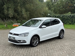 Volkswagen Polo - 1.2 TSI High Line LED I 1E EIG I PDC I NAVI I ZEER MOOI I 90PK