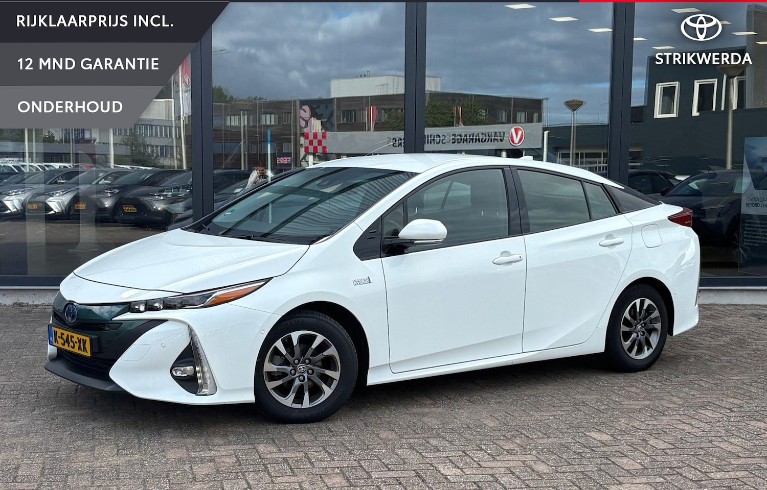 Toyota Prius - 1.8 Plug-in Business Plus | HUD | Camera | adapt. cruise-control | - AutoWereld.nl