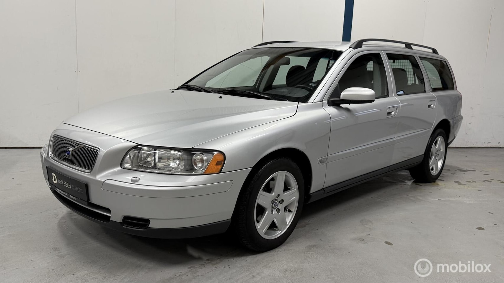 Volvo V70 - 2.4 Edition I AUTOMAAT / YOUNGTIMER - AutoWereld.nl