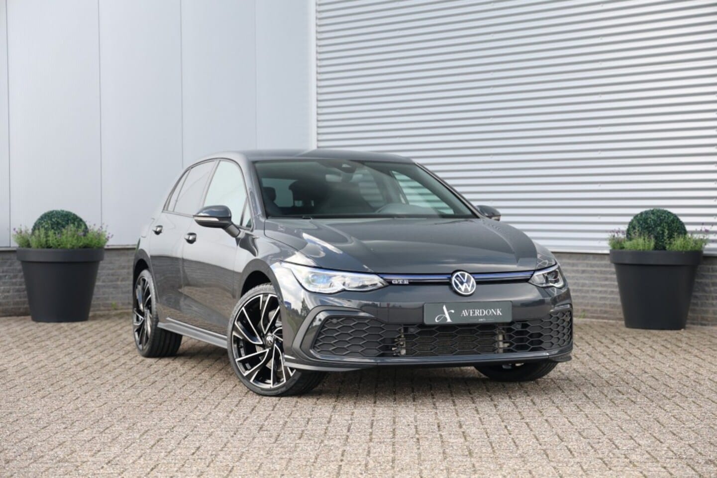Volkswagen Golf - 1.4 eHybrid GTE 245Pk Stuurvw|Standkach|Keyless|IQ Light|Dealerondh - AutoWereld.nl