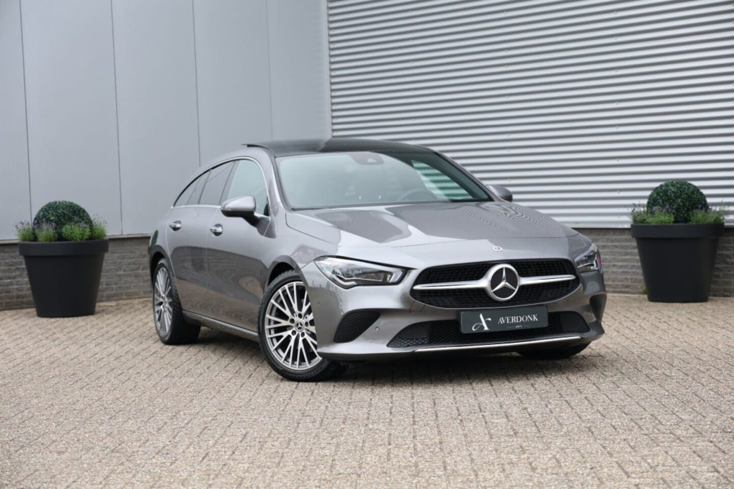 Mercedes-Benz CLA-klasse Shooting Brake - Shootingbrake CLA 200 Luxury Automaat NAP|Pano|Leder|Sfeerv|Widescreen - AutoWereld.nl