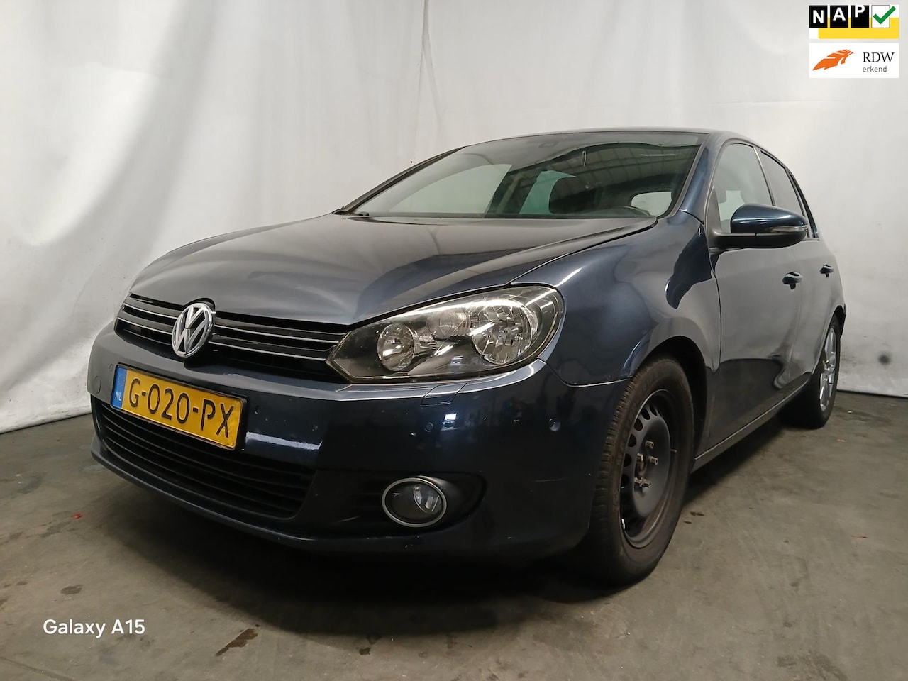 Volkswagen Golf - 1.2 TSI Comfortline BlueMotion - Airco - Navi - Schade - AutoWereld.nl
