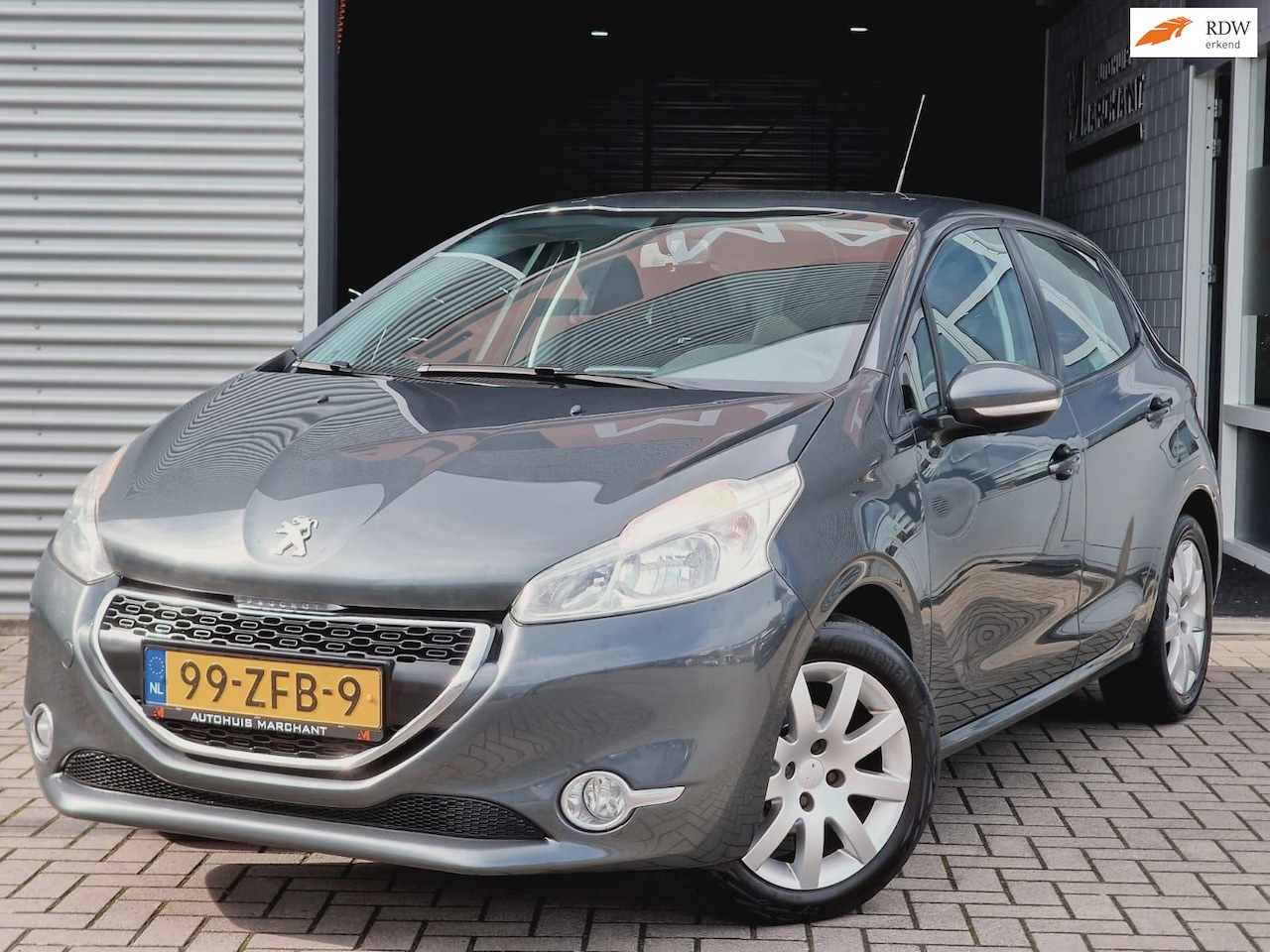Peugeot 208 - 1.2 VTi Blue Lease PDC|CRUISE CTRL.|NAVI - AutoWereld.nl