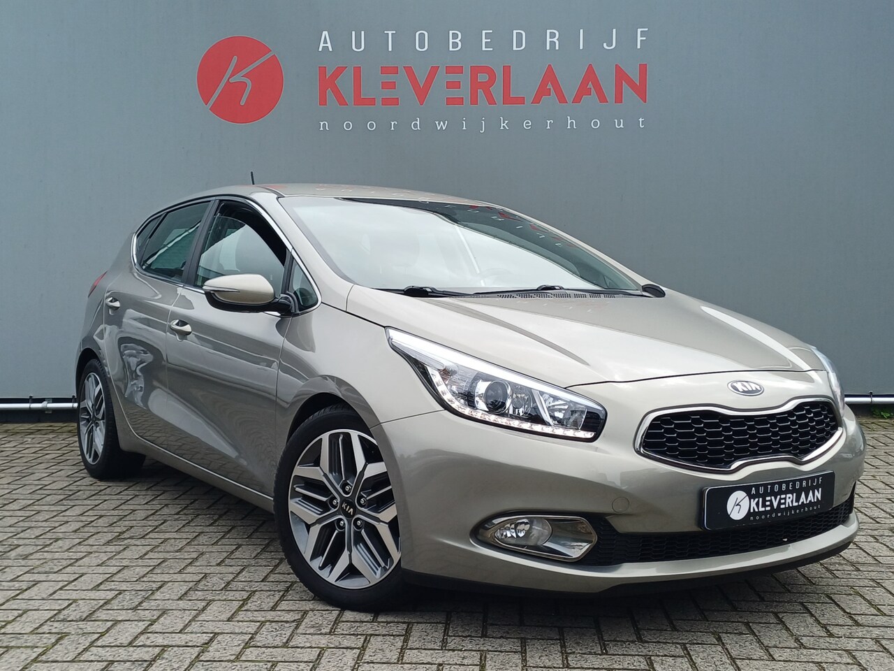 Kia Cee'd - 1.6 GDI Business Pack Wij bieden ook financiering mogelijkheden aan. - AutoWereld.nl