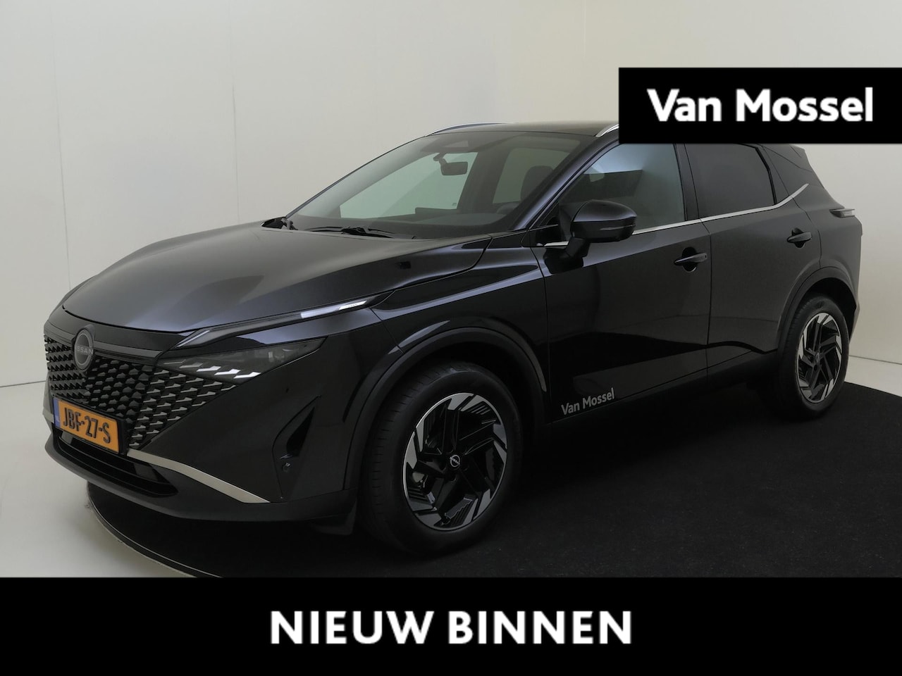 Nissan Qashqai - 1.3 MHEV N-Connecta Cold pack Panorama dak - AutoWereld.nl