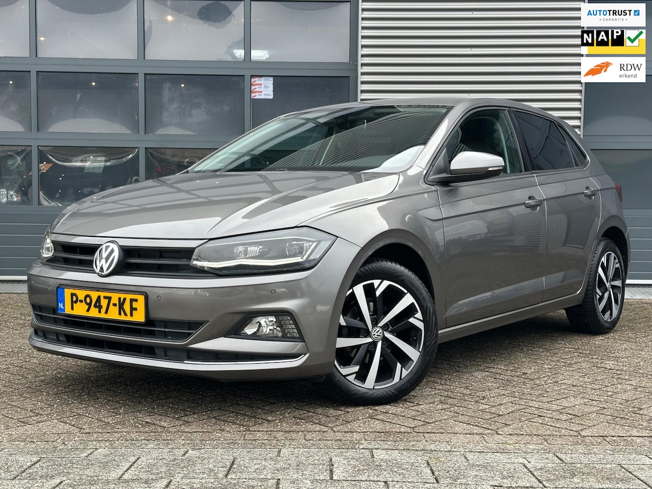 Volkswagen Polo - 1.0 TSI Highline | CRUISECR | Navi | Camera | CarPlay - AutoWereld.nl