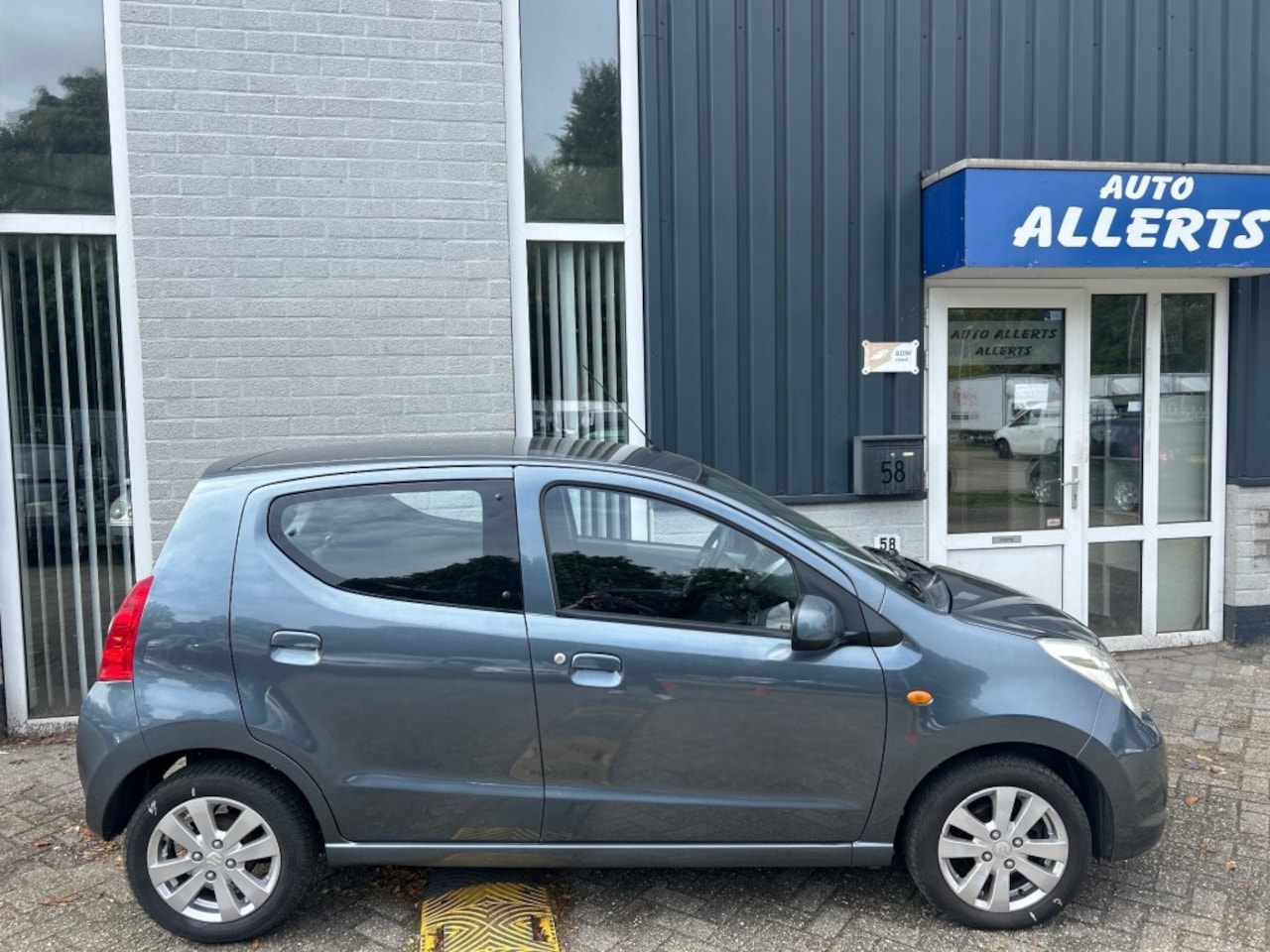 Suzuki Alto - 1.0 Exclusive 1.0 EXCLUSIVE - AutoWereld.nl
