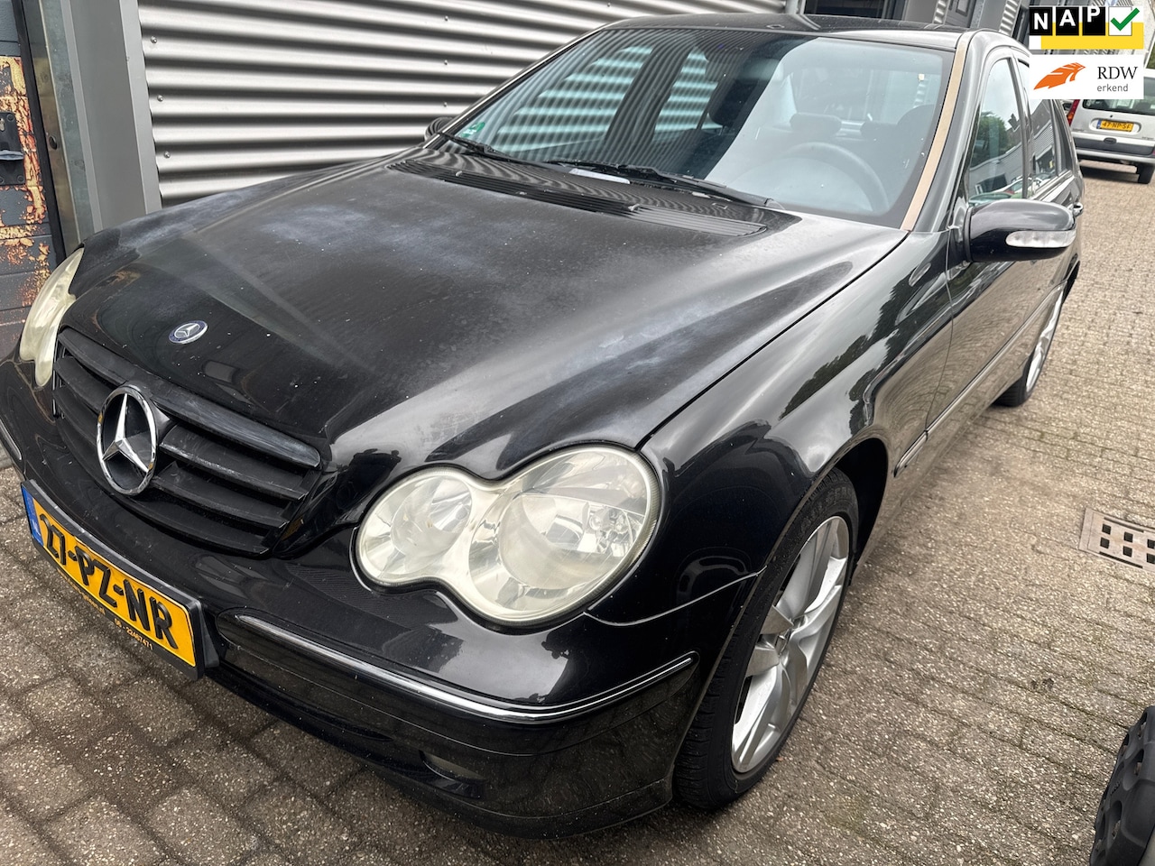 Mercedes-Benz C-klasse - 180 K Avantgarde 180 K. Avantgarde - AutoWereld.nl