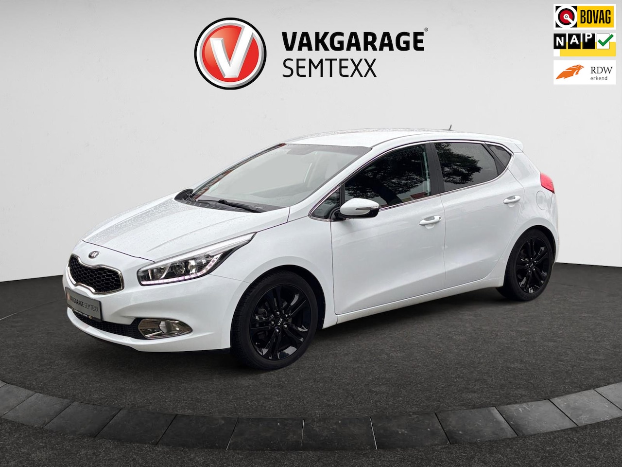 Kia Cee'd - 1.6 GDI BusinessLine | Automaat | Clima | Cruise | Navi | Camera | Winterwielenset | 2de E - AutoWereld.nl