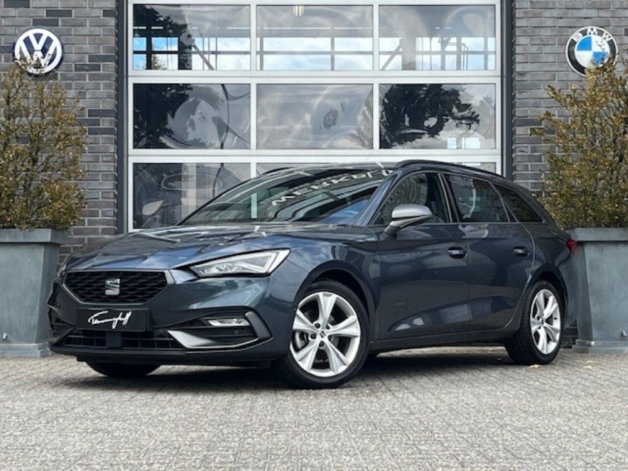 SEAT Leon Sportstourer - SPORTSTOURER 1.0 ETSI FR - VIRTU - MATRIX - ORG. NL. - AutoWereld.nl