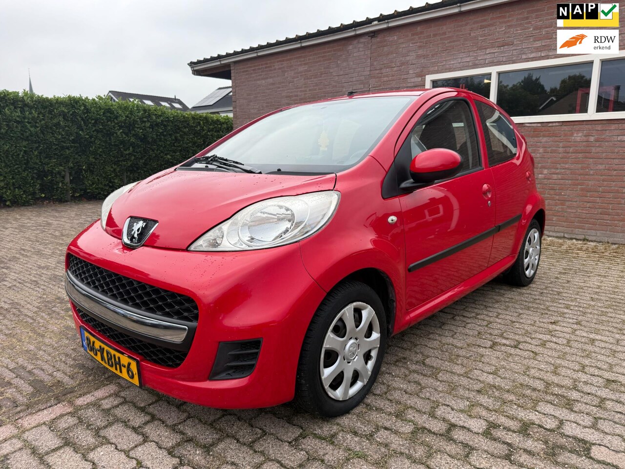Peugeot 107 - 1.0-12V XS 5 drs Carplay cd aux bluetooth camera - AutoWereld.nl
