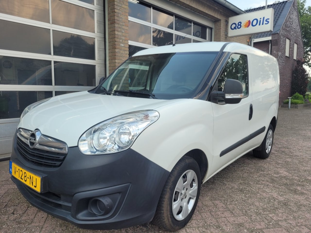 Opel Combo - 1.3 CDTI  L1 H1 Edition  airco met schuifdeur - AutoWereld.nl