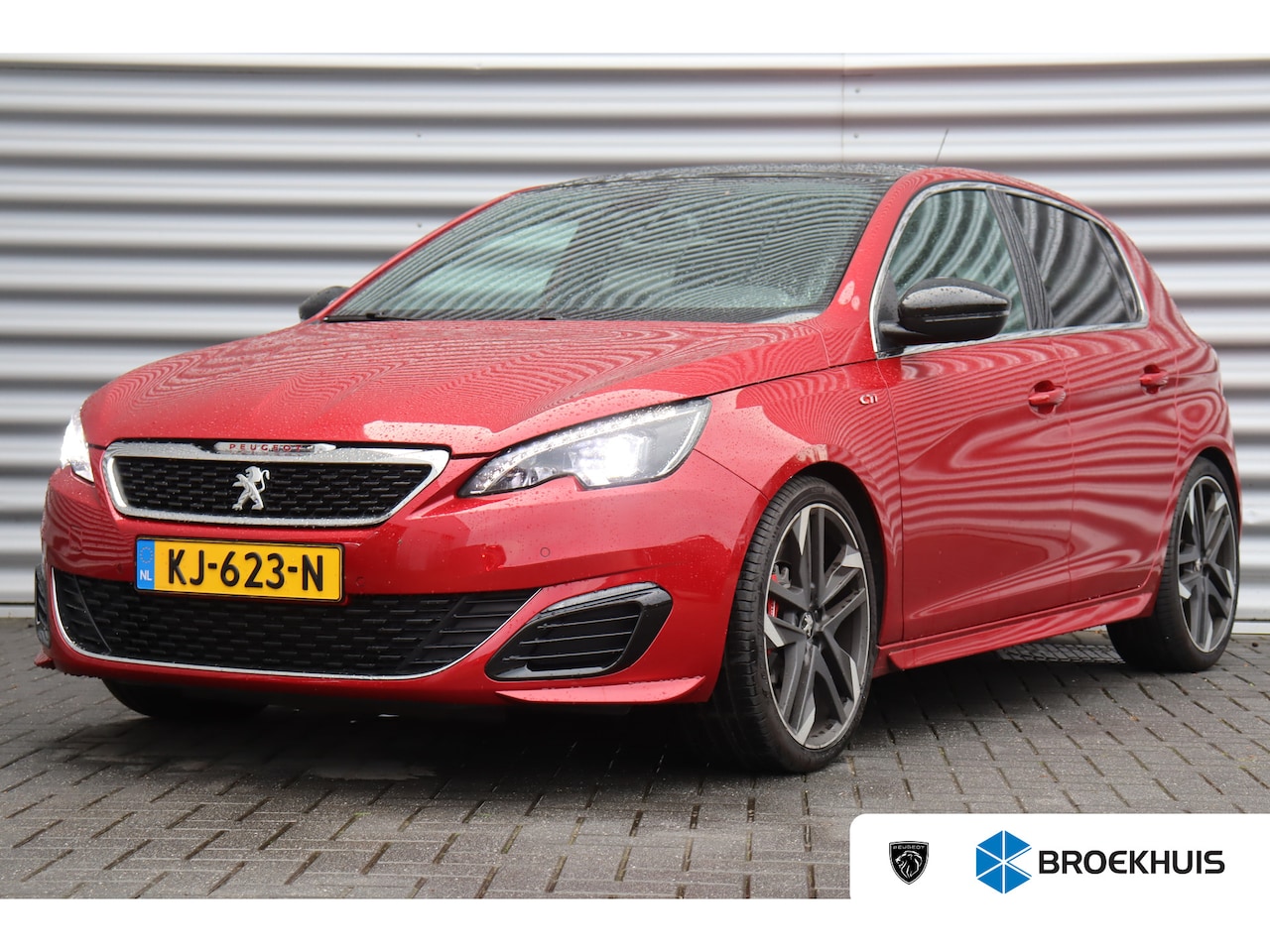 Peugeot 308 - 1.6 PURETECH 272PK 5-DRS GTI BY SPORT / NAVI / CLIMA / FULL-LED / PDC  / 19" LMV / CAMERA - AutoWereld.nl