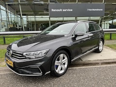 Volkswagen Passat Variant - 1.4 TSI PHEV GTE Business 220PK / Adaptive Cruise / Stoel+Stuurverwarming / Camera / Apple