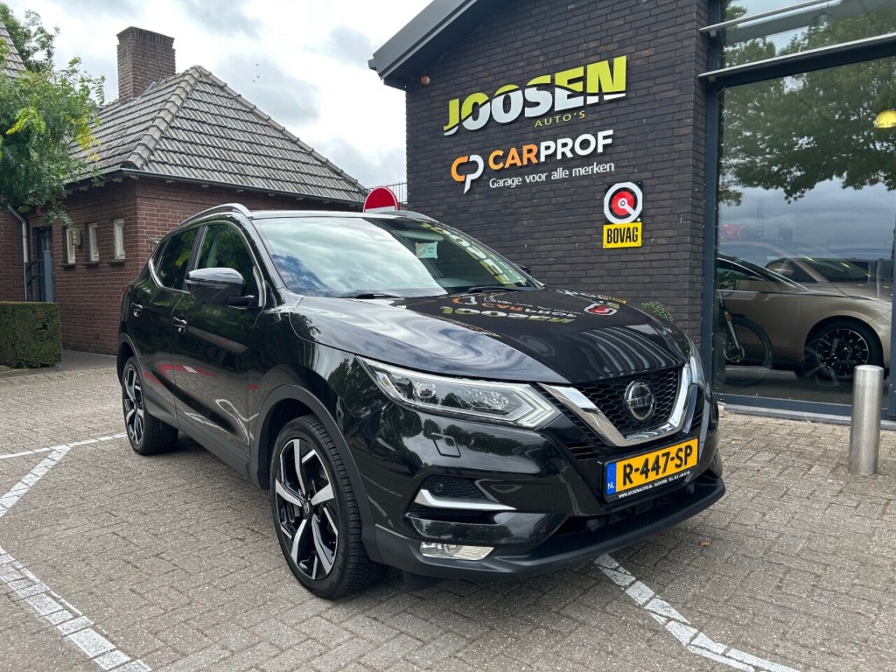 Nissan Qashqai - 1.3 DIG-T TEKNA - AutoWereld.nl
