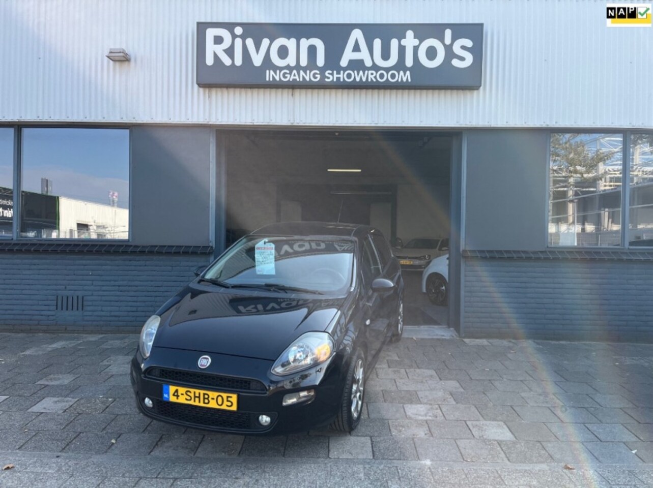 Fiat Punto - 0.9 TWINAIR LOUNGE - AutoWereld.nl