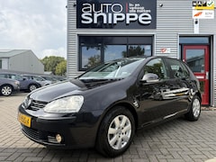 Volkswagen Golf - 1.6 Turijn -5DRS.-AIRCO-CRUISECONTROL-PARKEERSENSOREN ACHTER-NAVI-LICHTMETALEN VELGEN-NETT