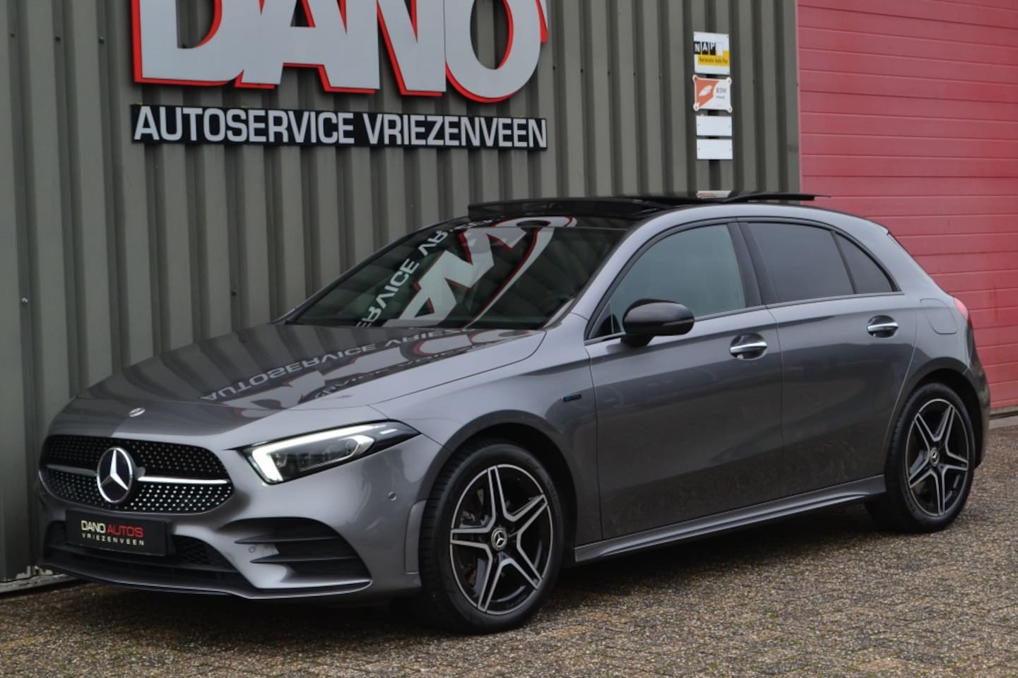 Mercedes-Benz A-klasse - 250 E Business AMG Pano/ACC/LED/Camera/NAP - AutoWereld.nl