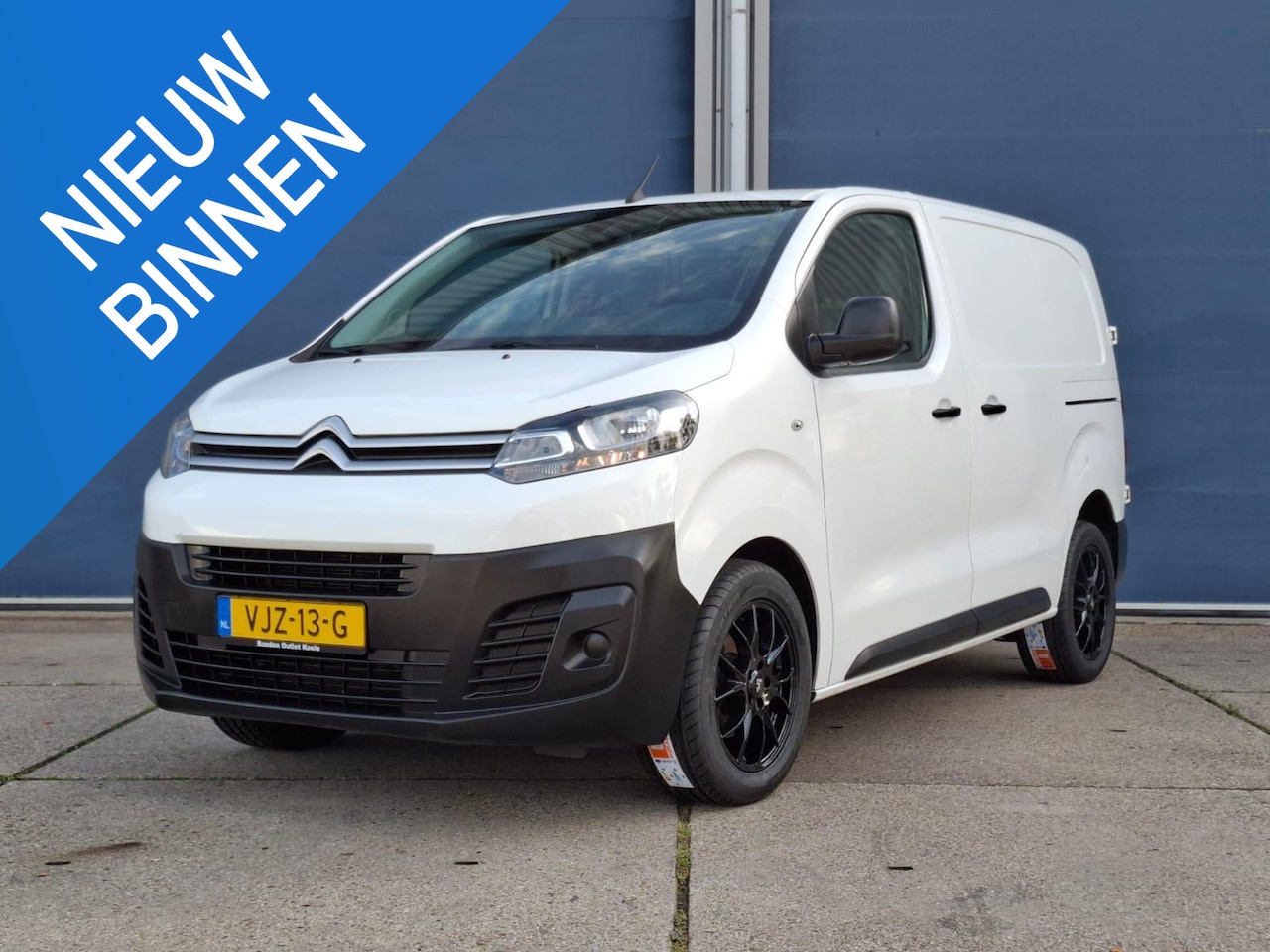 Citroën Jumpy - 1.5 BlueHDI 100 XS Club AIRCO / CARPLAY / NAVI / CRUISE CONTROLE / DUBBELE SCHUIFDEUR - AutoWereld.nl